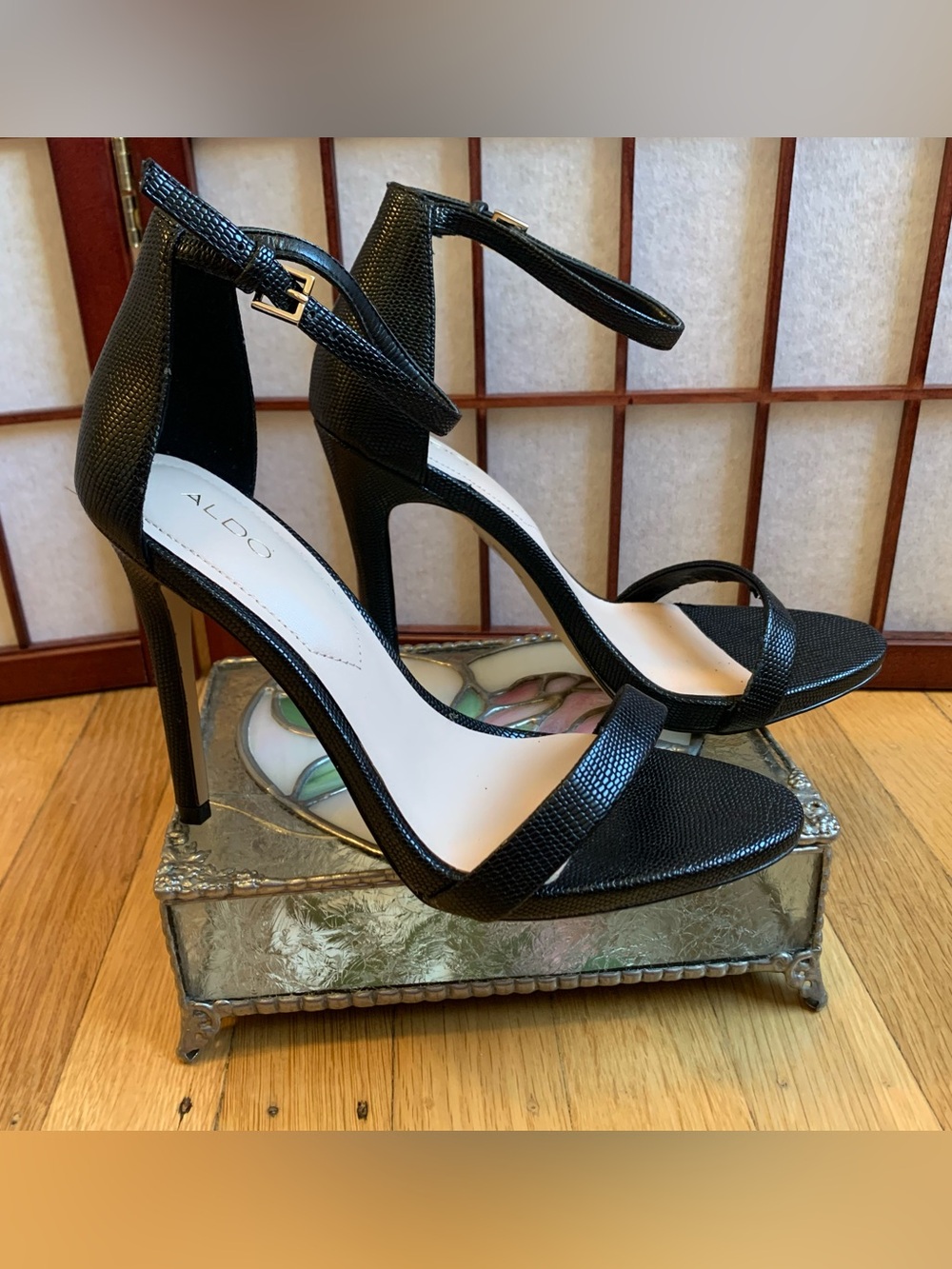 GUC ALDO Hi-Heel Black Women's Ankle Strap Textured Leather Sandals in Size 7.5M - Picture 2 of 15